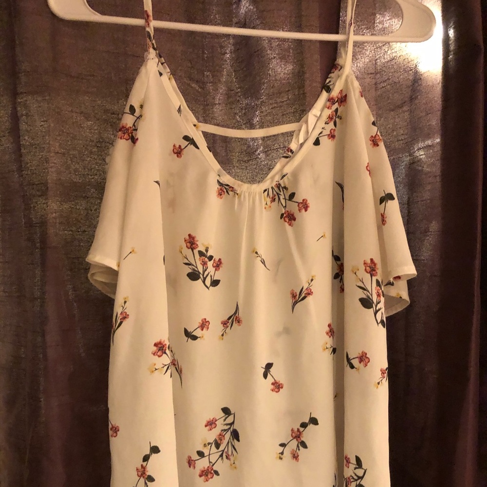 Floral. Open shoulder Blouse